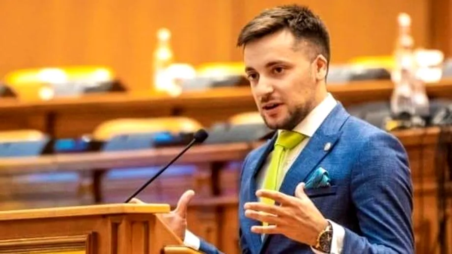 Deputat USR discurs bizar in Parlament Filip Havarneanu da vina pe medicamente unii colegi spun ca ar fi fost baut VIDEO