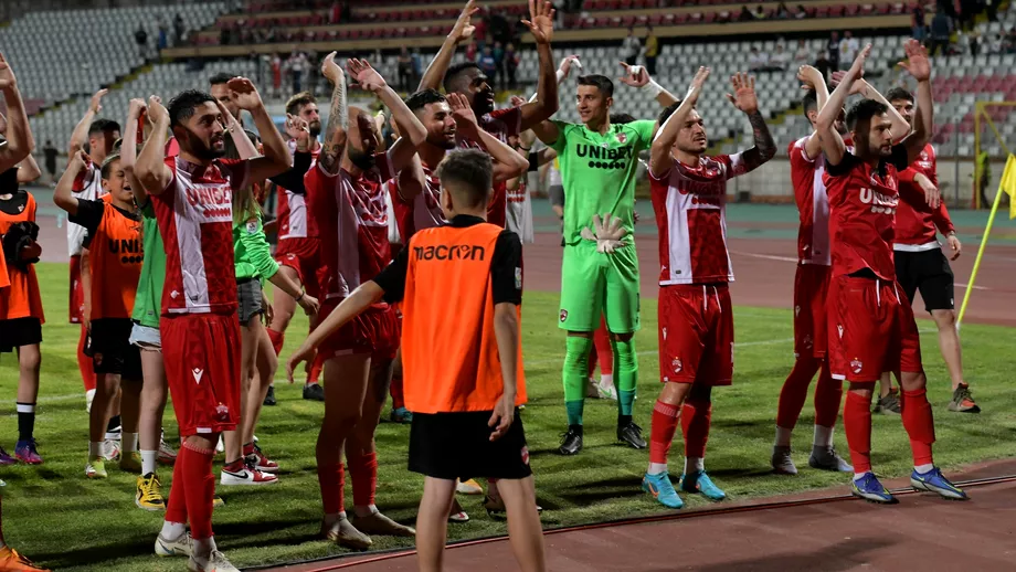Asa joaca Dinamo in meciul de baraj cu U Cluj Echipa de start pregatita de Dusan Uhrin Update Exclusiv