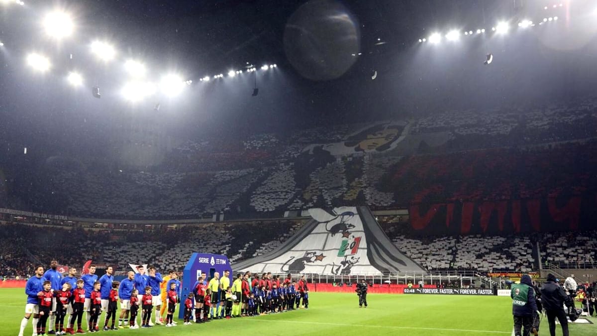 Spectacol în tribune la AC Milan – Inter! Modul unic prin care gazdele au ironizat titlul cu numărul 20 al „nerazzurrilor”. Foto
