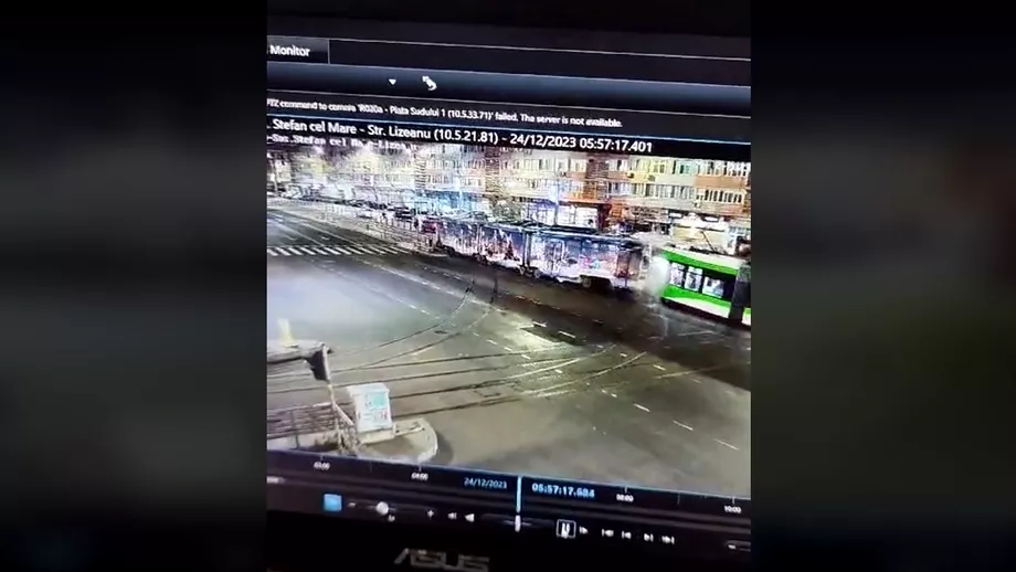 Momentul impactului dintre tramvaiele din Bucuresti surprins pe camerele de inregistrare Video