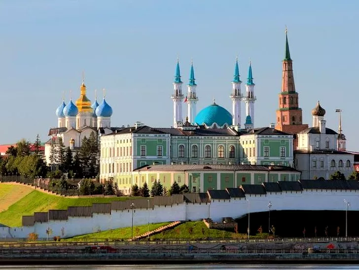 Kazan este capitala Republicii Tatarstan, al 6-lea ca număr de populaţie în Rusia şi un important centru sportiv