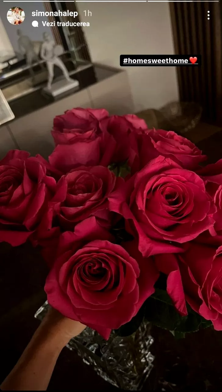 Buchet superb de trandafiri primit de Simona Halep