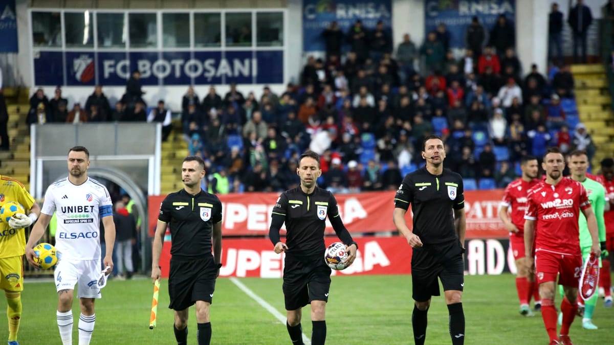 Clipe de haos la Botoșani! Găman l-a scos din minți pe Bogdan Andone, după un penalty ciudat acordat lui Dinamo. Antrenorul a fost eliminat