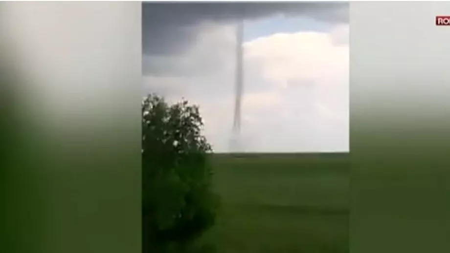 O noua tornada in Romania in localitatea Baraganu din Ialomita Ce avertizeaza meteorologii VIDEO si FOTO