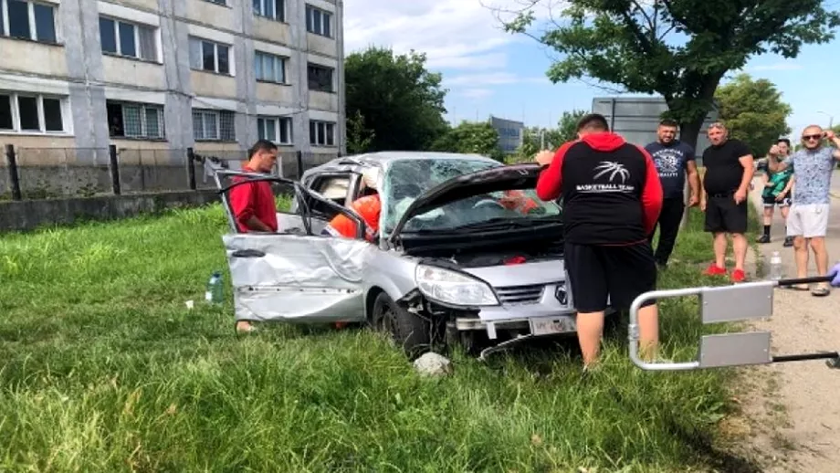 Accident provocat de o pisica la Lugoj Felina a intrat sub pedala de acceleratie a masinii