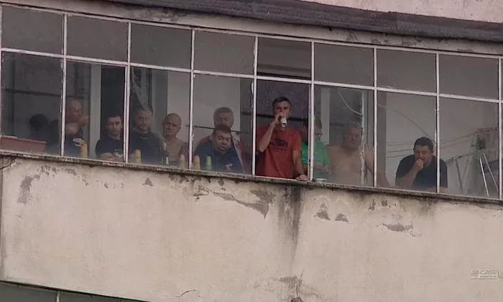 Fanii lui Sepsi la balcon