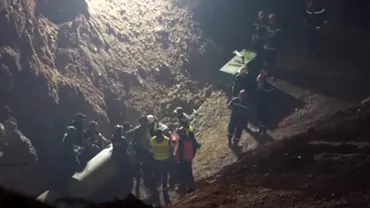 A murit Rayan baiatul de 5 ani cazut intro fantana adanca de 32 metri in Maroc A fost scos dupa patru zile si na mai putut fi salvat