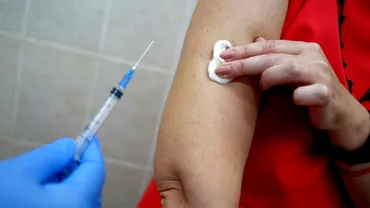 Unde pot primi vaccinul antigripal cetatenii din Romania in ianuarie Care e pretul