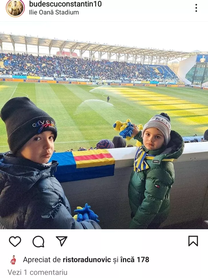 Constantin Budescu, alături de copiii săi la meciul dintre Petrolul Ploiești și Universitatea Cluj