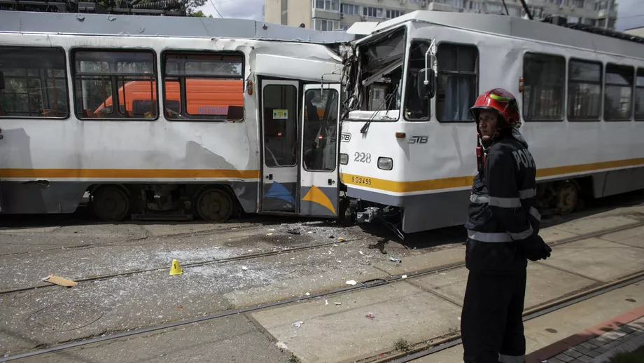 Doua tramvaie sau ciocnit in Capitala Sapte oameni au fost raniti