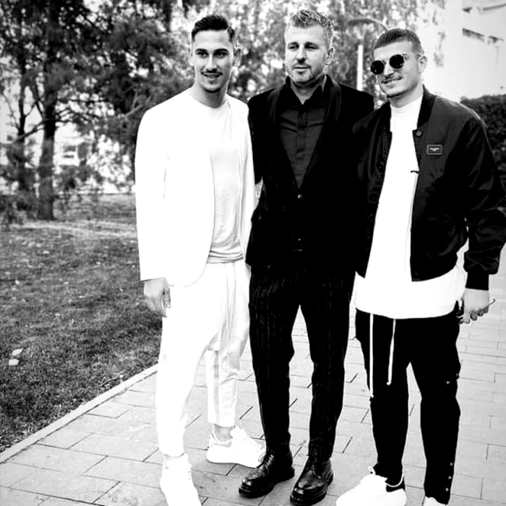 Jovan Markovic împreună cu Valentin Mihaila și Emil Pieleanu la botezul fiului său. sursă foto: Facebook