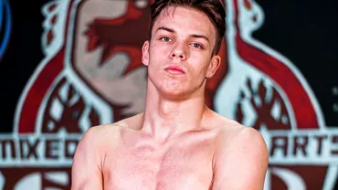 Raul Bratu mezinul de la Blood Fight League are 17 ani si este elev Tanarul poate produce surpriza in cea mai tare gala de MMA a toamnei