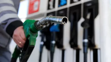 Compensarea cu 50 de bani a pretului la benzina si motorina prelungita joi Anuntul premierului Ciuca Update