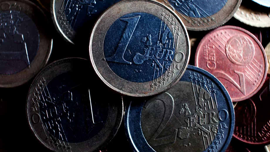 Curs valutar BNR joi 30 iunie 2022 Care e evolutia monedei euro Update