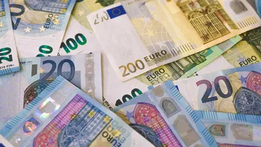 Curs valutar BNR luni 6 noiembrie 2023 Euro si dolarul incep saptamana in scadere Update