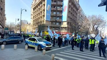 Incidente la protestul politistilor din centrul Capitalei Manifestantii au blocat Buleveradul Magheru