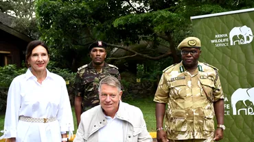 Klaus si Carmen Iohannis fotografiati la safari in Kenya Cuplul prezidential merge sambata in Zanzibar