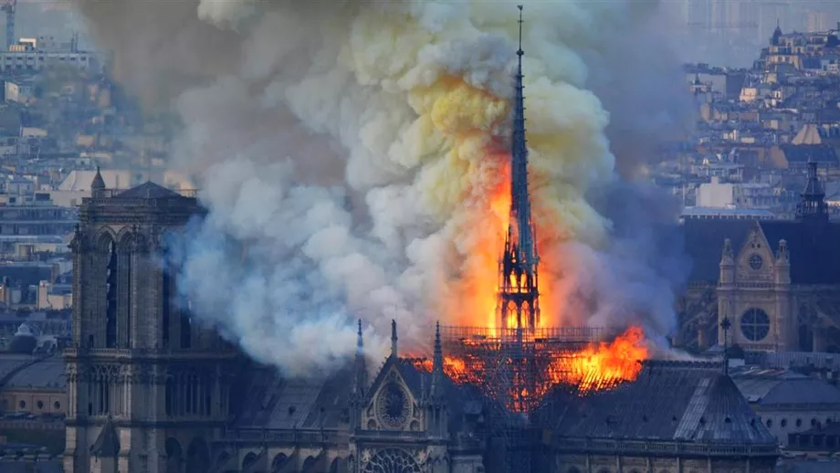 Donatii de peste 300 de milioane de euro pentru Catedrala NotreDame din Paris Cine sunt donatorii