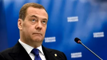 Medvedev îi înjură pe români și ne spune să ne luăm gândul de...