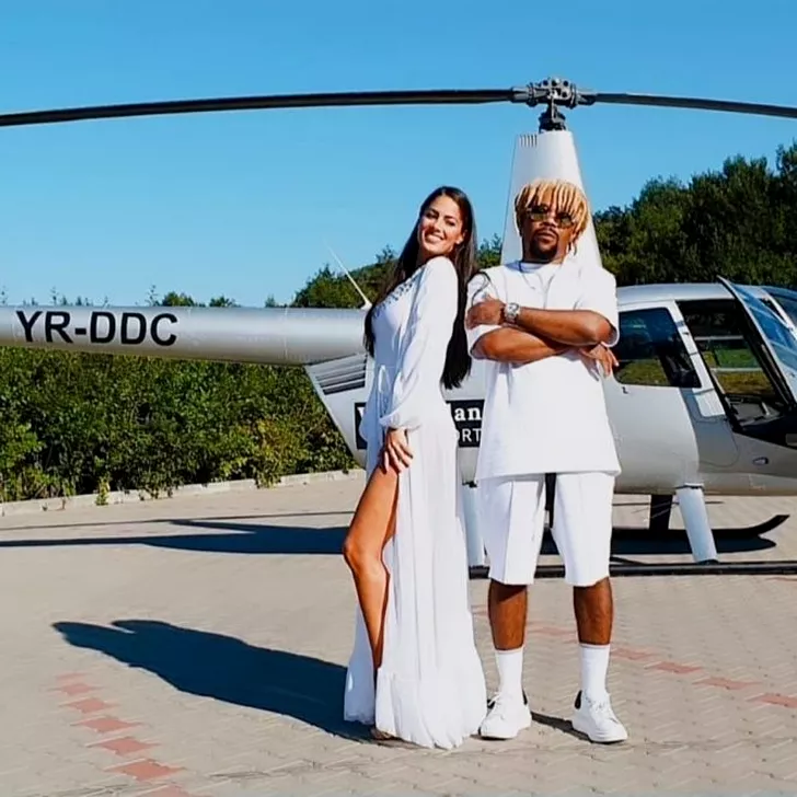 Admiral C4C și Liana Sărmășan, vedeta feminină a videoclipului, fără emoții înaintea zborului cu elicopterul (sursa Radu Groza Media Agency)