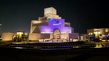 Fanatik a vizitat Muzeul de Arta Islamica din Doha construit pe o peninsula artificiala Una dintre cele mai mari colectii de artefacte islamice din lume Foto exclusiv