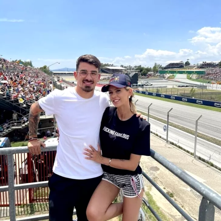 Sergiu Hanca s-a dus la Circuit de Catanulya împreună cu soția lui. sursă foto: Instagram