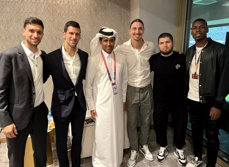 Djokovic, Ibrahimovic sau Pogba au fost printre numele prezente la finala Cupei Mondiale din Qatar. Sursă foto: Twitter.