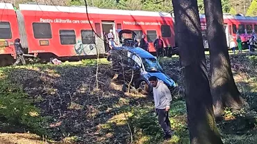 O masina a ambasadei Indiei la Bucuresti a fost lovita de tren De vina a fost sistemul GPS care la indus pe sofer in eroare