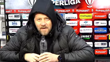 Conferinta cu bucluc Gafa imensa la un club din Superliga antrenorul nu sia dat seama de eroare Video