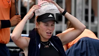 FOTO S-a întors roata! Wozniacki, acuzată că trișează, după ce a atacat-o pe...
