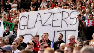 Manchester United sta pe un butoi cu pulbere Investitorii din Qatar par decisi sa se reorienteze iar fanii sunt furiosi