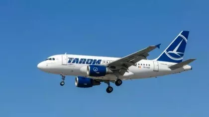 Un avion TAROM a fost lovit de fulger la decolarea de pe Otopeni....