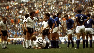 Meciul Secolului sa jucat in semifinalele Campionatului Mondial din 1970 Italia si Germania de Vest duel de vis cu cinci goluri in prelungiri Video