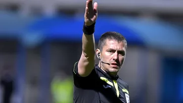 Adrian Cojocaru atacat de fanii dinamovisti in drumul spre vestiare la Dinamo  U Cluj Au aruncat cu sticle in el Cainii au cerut penalty Video exclusiv