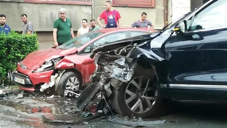 Accident grav suferit de ministrul Transporturilor, Răzvan Cuc, în București