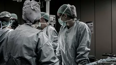O femeie a facut infarct dupa o endoscopie la Craiova Medicul avea deja interzis sa mai profeseze dupa ce a ucis mai multi oameni