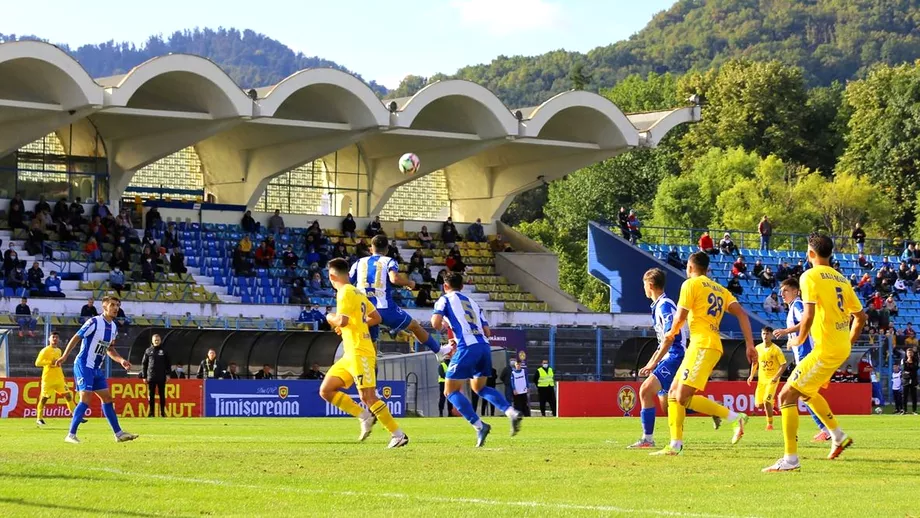 Minaur Baia Mare lovita din plin de restrictii Au refuzat oferta Craiovei de a juca gratis pe Oblemenco pentru un stadion plin Exclusiv