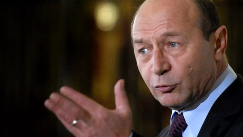 A lovit sau nu Traian Basescu un copil in campania electorala Ce scrie Adriana Saftoiu in cartea sa