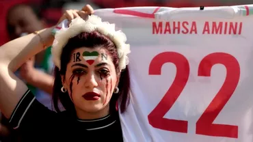 Fanii iranieni probleme cu fortele de ordine la meciul cu Tara Galilor O femeie nu a fost lasata in stadion cu un tricou cu mesaj politic