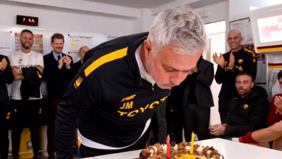 Jose Mourinho la 60 de ani Cum a fost sarbatorit The Special One de AS Roma Video