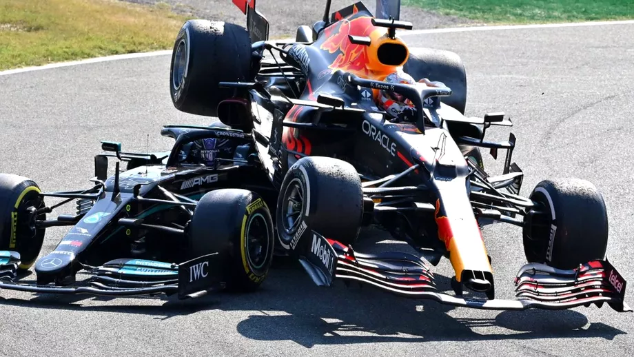 Max Verstappen  Lewis Hamilton duel controversat in Formula 1 Episoadele incendiare dintre cei doi in acest sezon Video