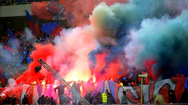 Jucatorii FCSB campioni U15 surprinsi de fani cu torte si fumigene la baza din Berceni Asa va vrem mereu Video