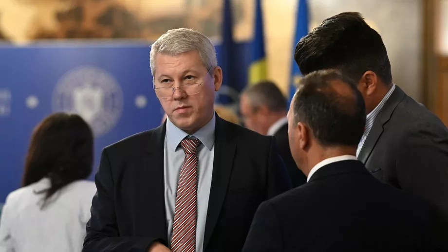 Pozitia lui Catalin Predoiu in Guvern tot mai subreda PSD ar urma sa ceara demisia ministrului justitiei