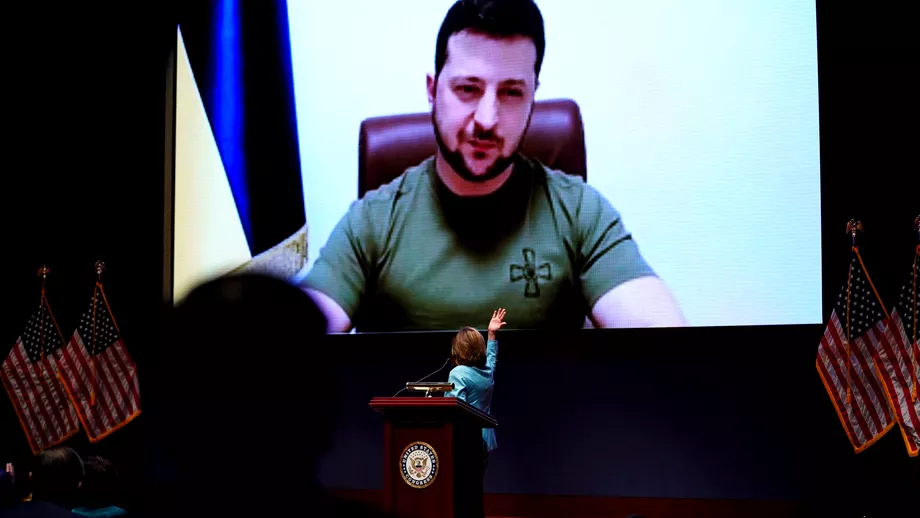 Ce reprezinta crucea de pe tricoul purtat de Volodimir Zelenski in timpul videoconferintei cu Congresul SUA
