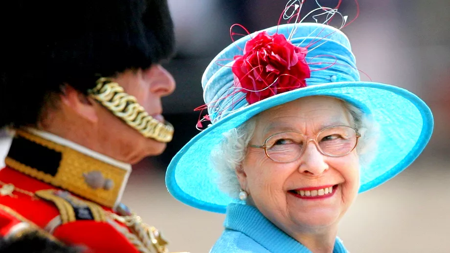 Elisabeta a IIa o regina cu simtul umorului Sa nu ne luam prea in serios Nimeni nare monopolul intelepciunii Video