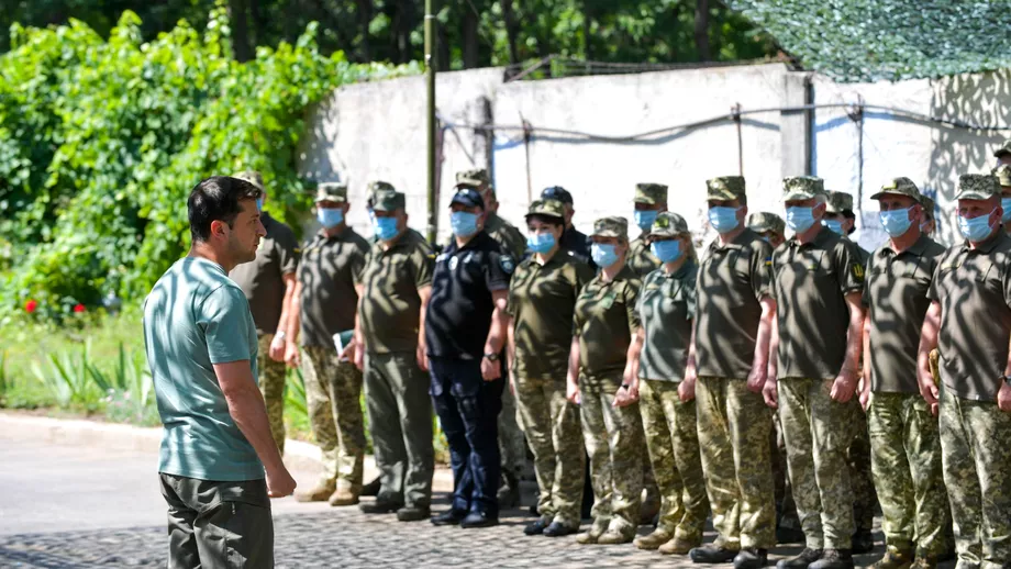 Ucraina nu renunta la peninsula Crimeea Ce a decis presedintele Volodimir Zelenski