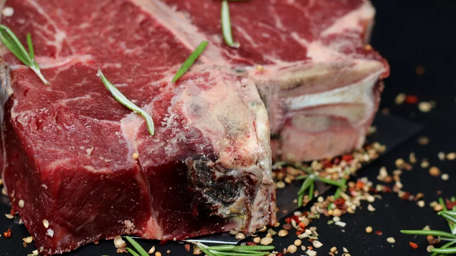 De unde provine de fapt carnea folosita in produsele Peris Surpriza e uriasa pentru milioane de romani care le cumpara zilnic