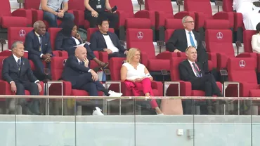 Presedintele FIFA sfidat in tribune la Germania  Japonia Ministrul de interne sa asezat cu banderola One Love langa Infantino Foto