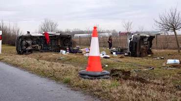 Microbuz din Romania implicat intrun grav accident in Ungaria Sunt cinci victime doua in stare grava