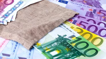 Curs valutar BNR luni 27 noiembrie 2023 Euro si dolarul deprecieri in debut de saptamana Update